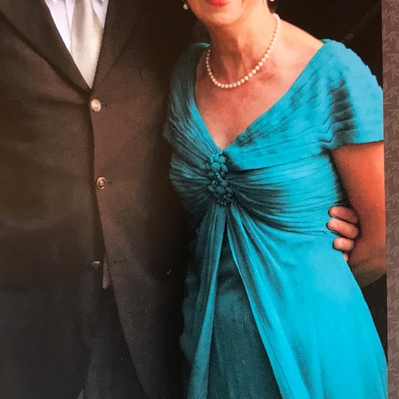 Elegant Turquoise/Teal Silk Dress - Picture 7 of 8